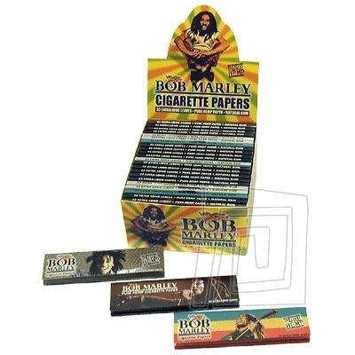 Konopn papieriky Pure Hemp King Size Bob Marley s rznymi dizajnami bookletov a cittmi Boba Marleyho. Balenie obsahuje 50 bookletov po 33 papierikoch.