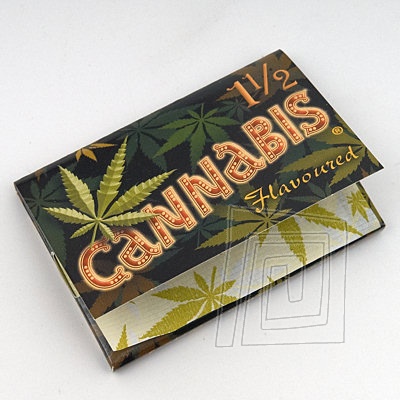 Luxusn cigaretov papieriky Cannabis Flavoured 1, 1/2 s potlaou. Pomaly horiace. 33 papierikov.