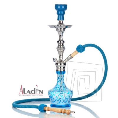 Vodn fajka Aladin Arabica s ornamentami. Celkov vka 51 cm. Tyrkysov farba. Jednohadicov.