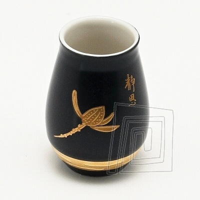Luxusn porcelnov lka Black & Gold vysok, ierna so zlatmi kvetinami, priemer 3 cm, vka 6 cm.